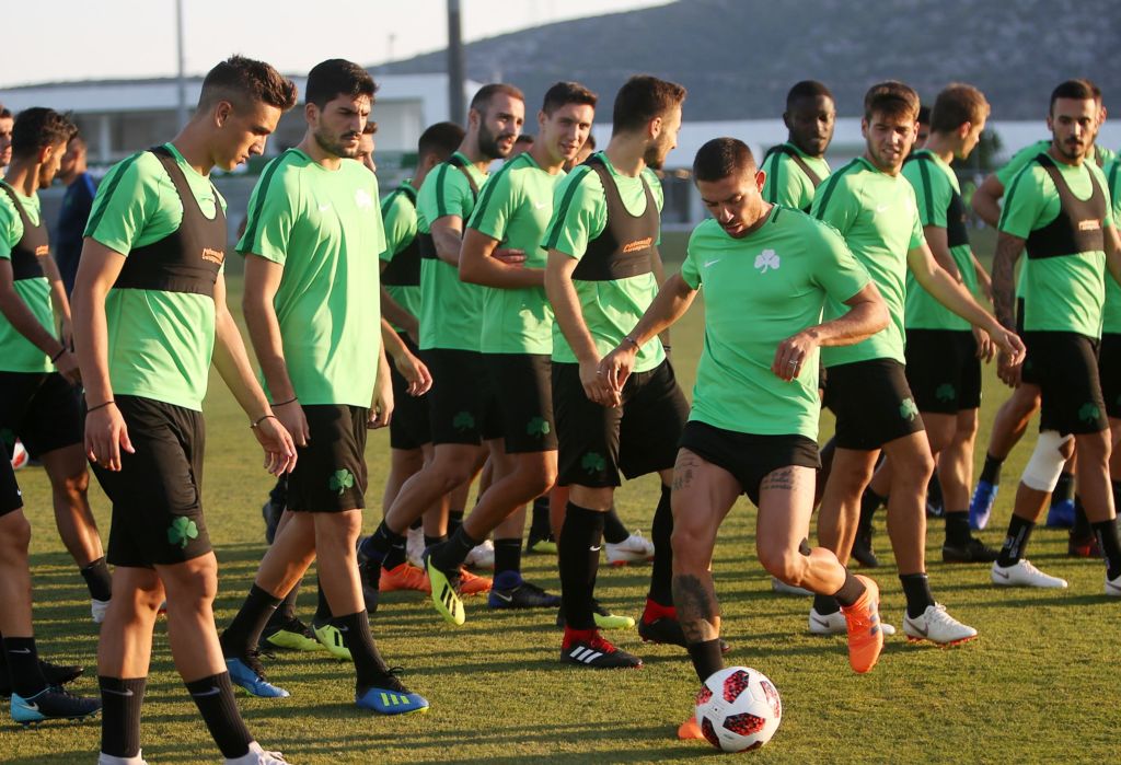 Mε Μουνιέ, Κάτσε η προπόνηση | pao.gr Mε Μουνιέ, Κάτσε η προπόνηση | pao.gr