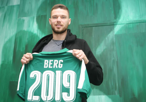 The Swedish striker signed today | pao.gr