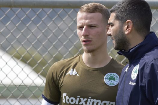 Παιχνίδι στο μισό γήπεδο | pao.gr