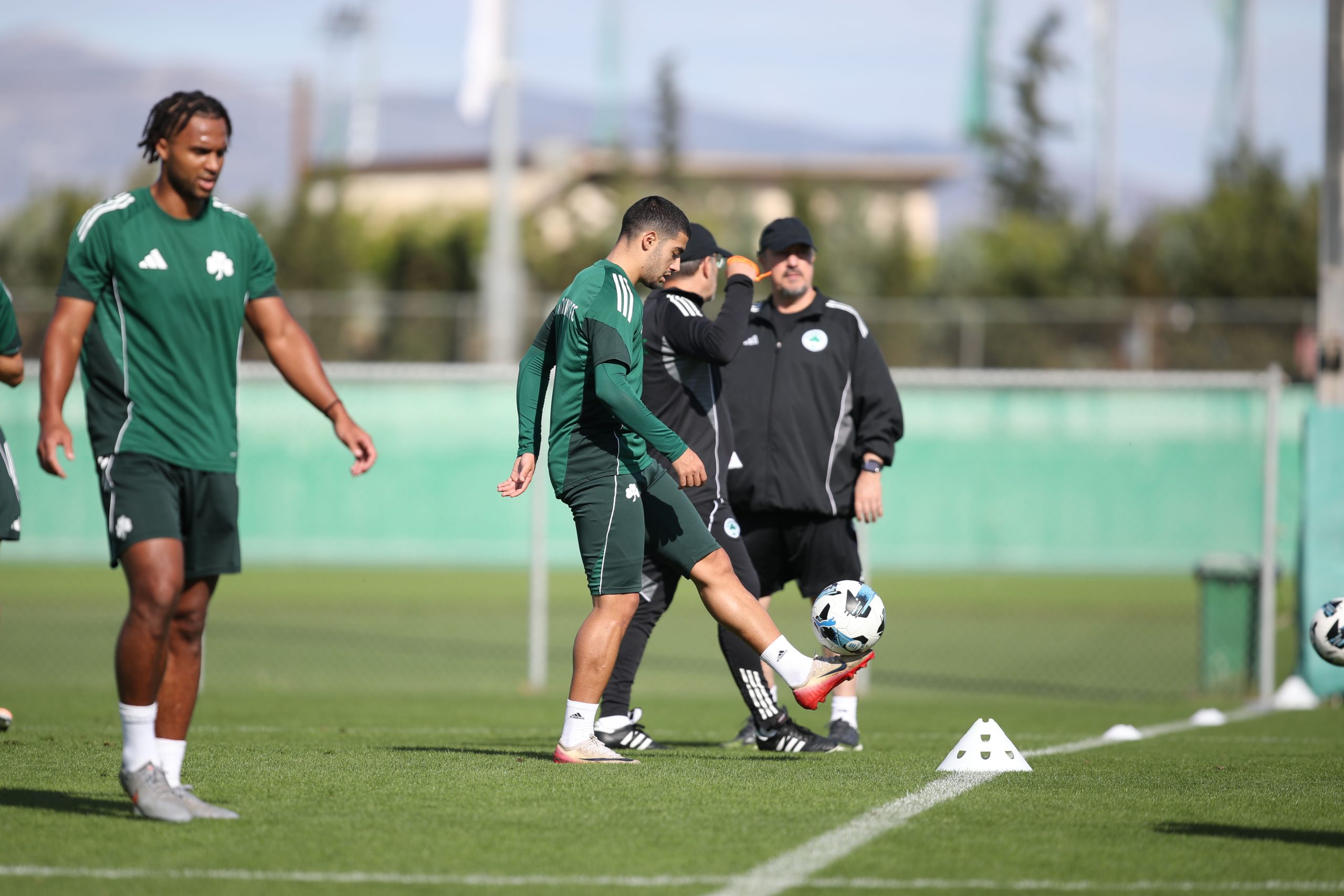 Κυκλοφορία μπάλας και παιχνίδι | pao.gr